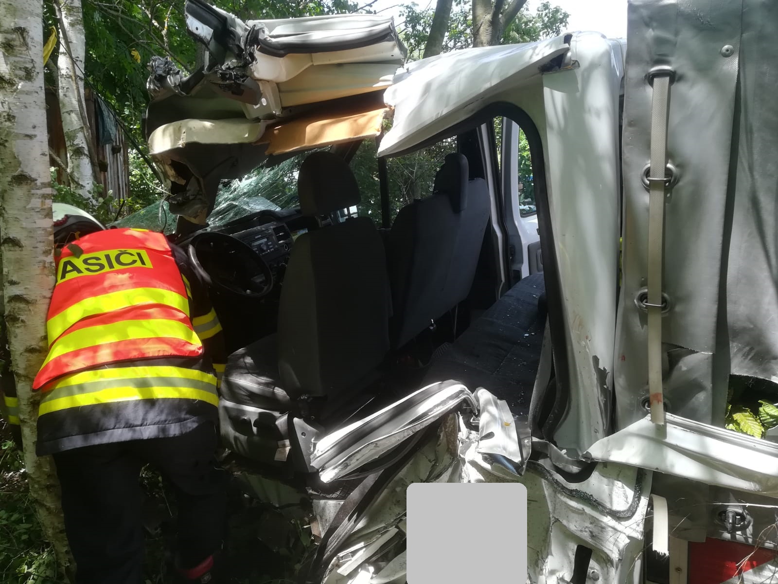 Dopravní nehoda dodávky, Lišov - 10. 6. 2019 (4).jpg