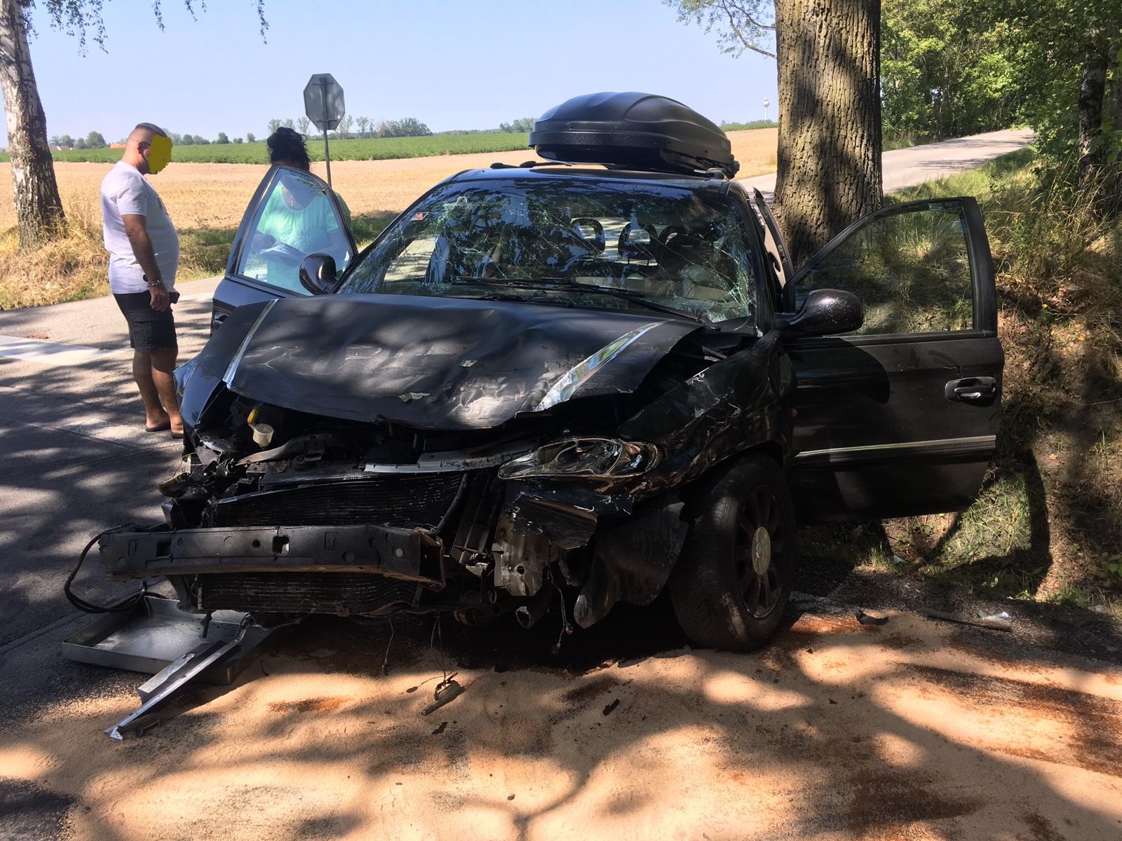Dopravní nehoda 2 OA, Záluží - 26. 7. 2019.jpg