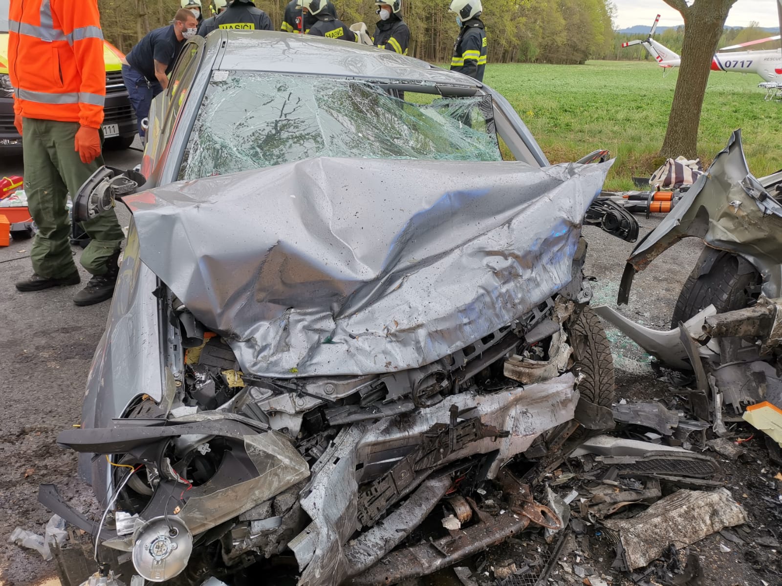 Dopravní nehoda 2 OA, Břehov - 30. 4. 2020 (5).jpg