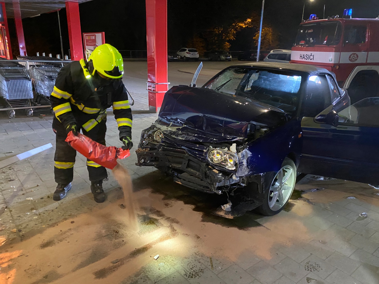 Dopravní nehoda OA, Velešín - 7. 5. 2020 (5).jpg
