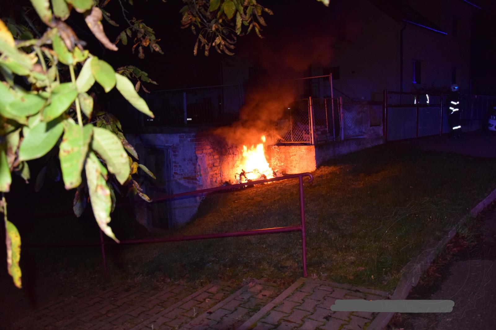 požár trafostanice Jeníkovice.jpg 13.10.2020
