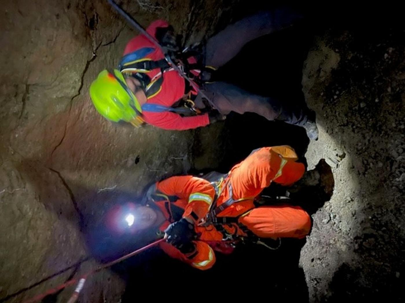 022-Výcvik kolínských lezců v podzemí.jpg