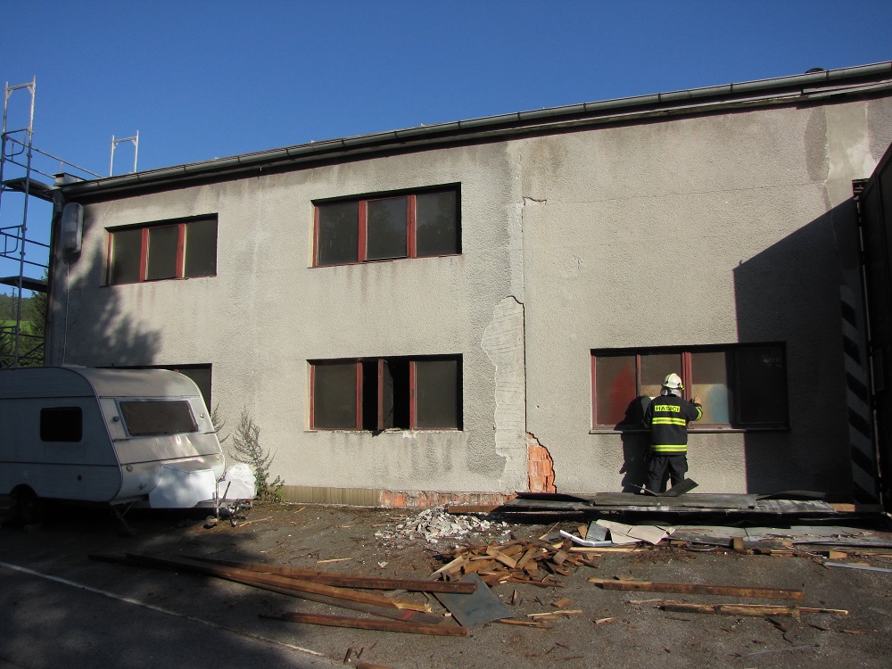 3 Požár elektrorozvodny, Prachatice - 28. 8. 2014 (5).JPG