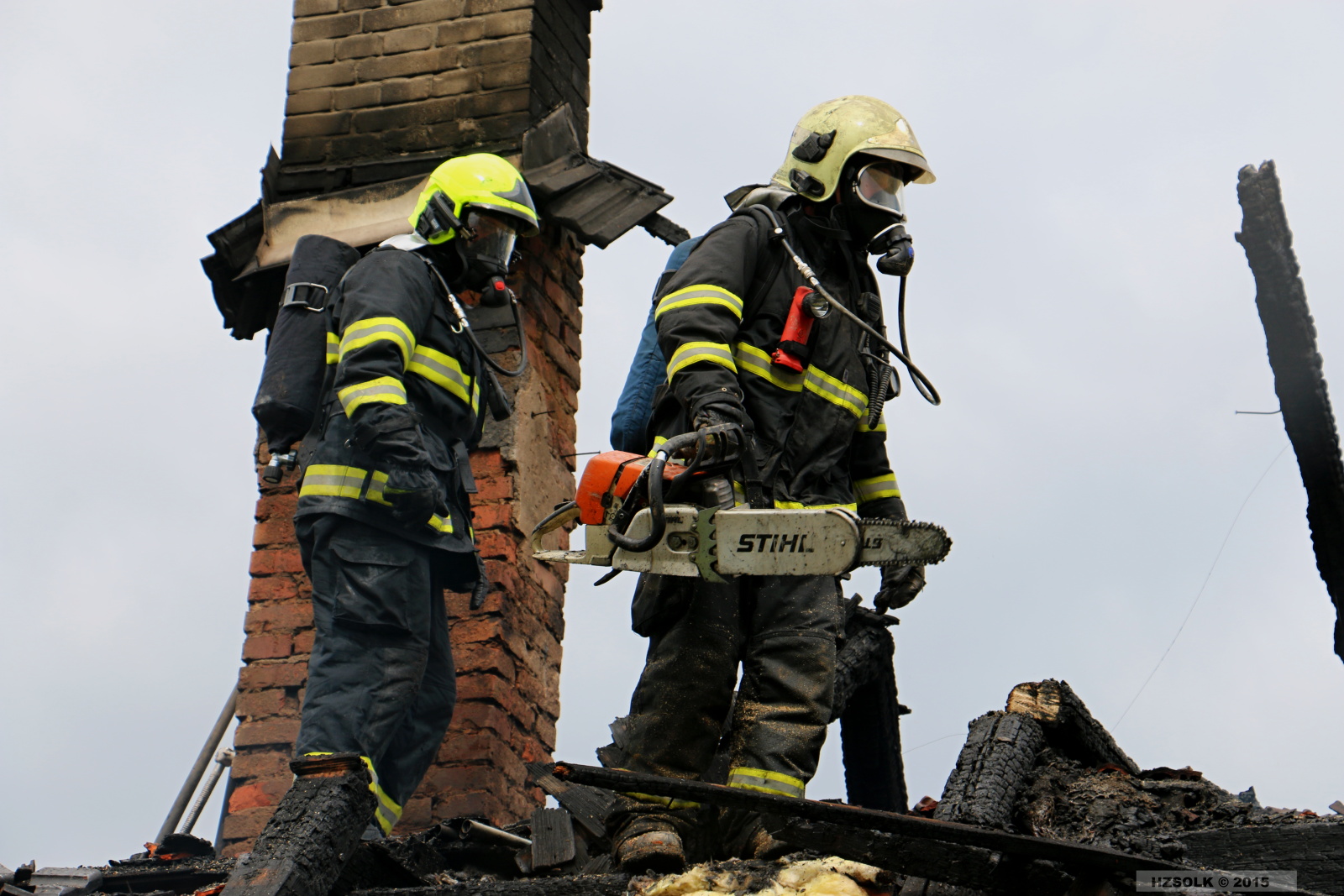 1 P_NB_26-4-2015 požár RD Nové Valteřice (76).JPG