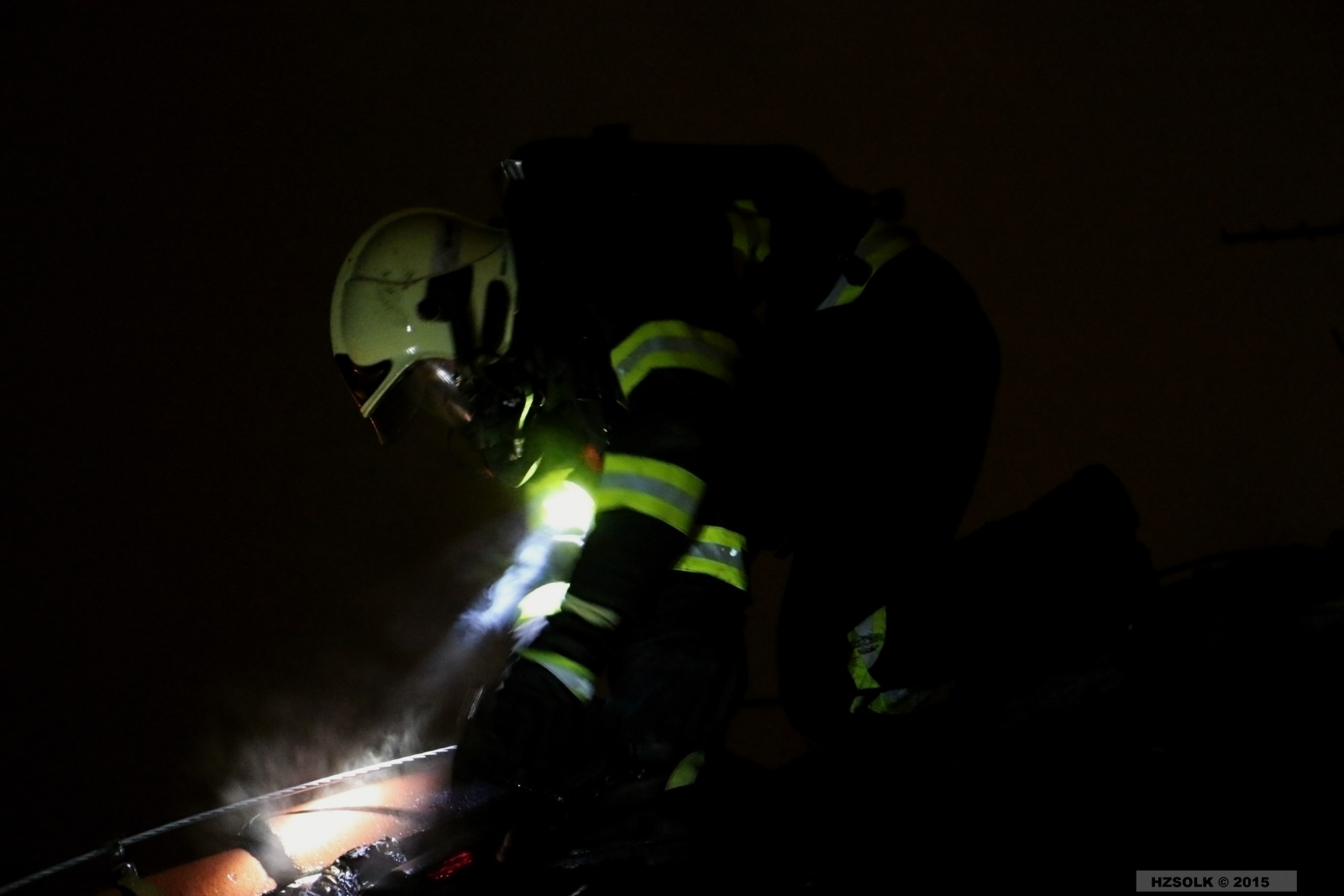 11 P_NB_3-5-2015 požár střechy RD Olomouc Neředín (19).JPG