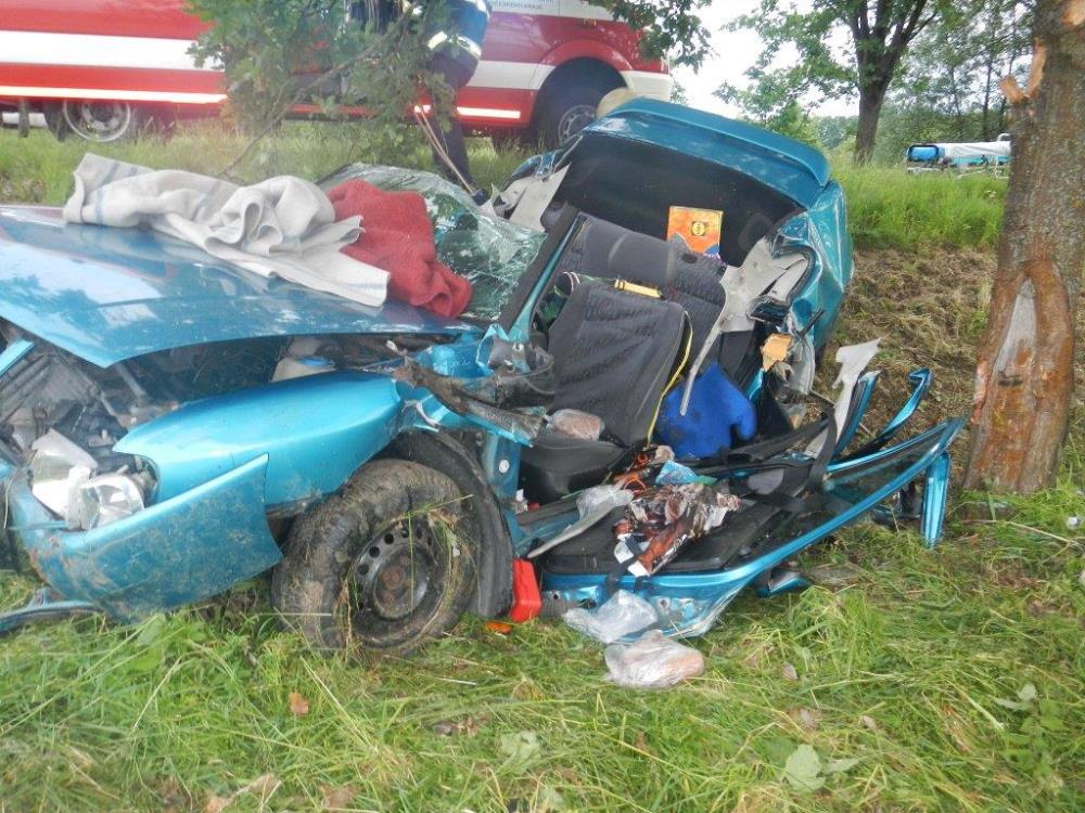 Dopravní nehoda OA, Břehov - 12. 6. 2016 (1).jpg