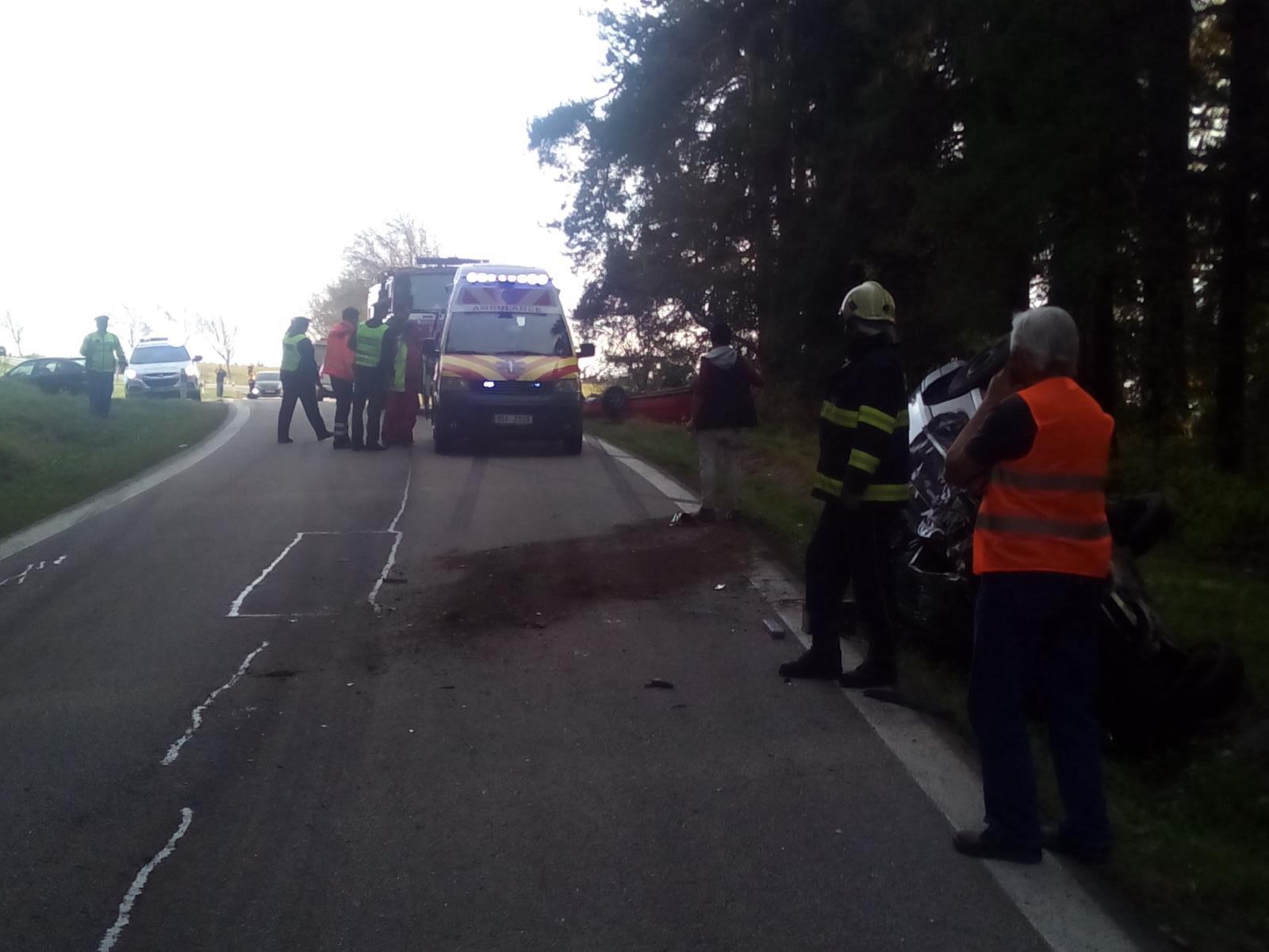 Dopravní nehoda OA, Milná - 24. 10. 2016 (2).jpg