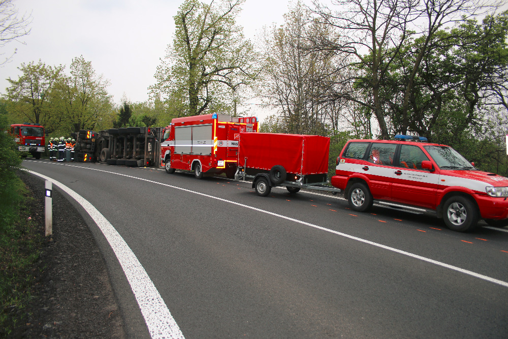 Dopravní nehoda kamionu Pšov (4).jpg