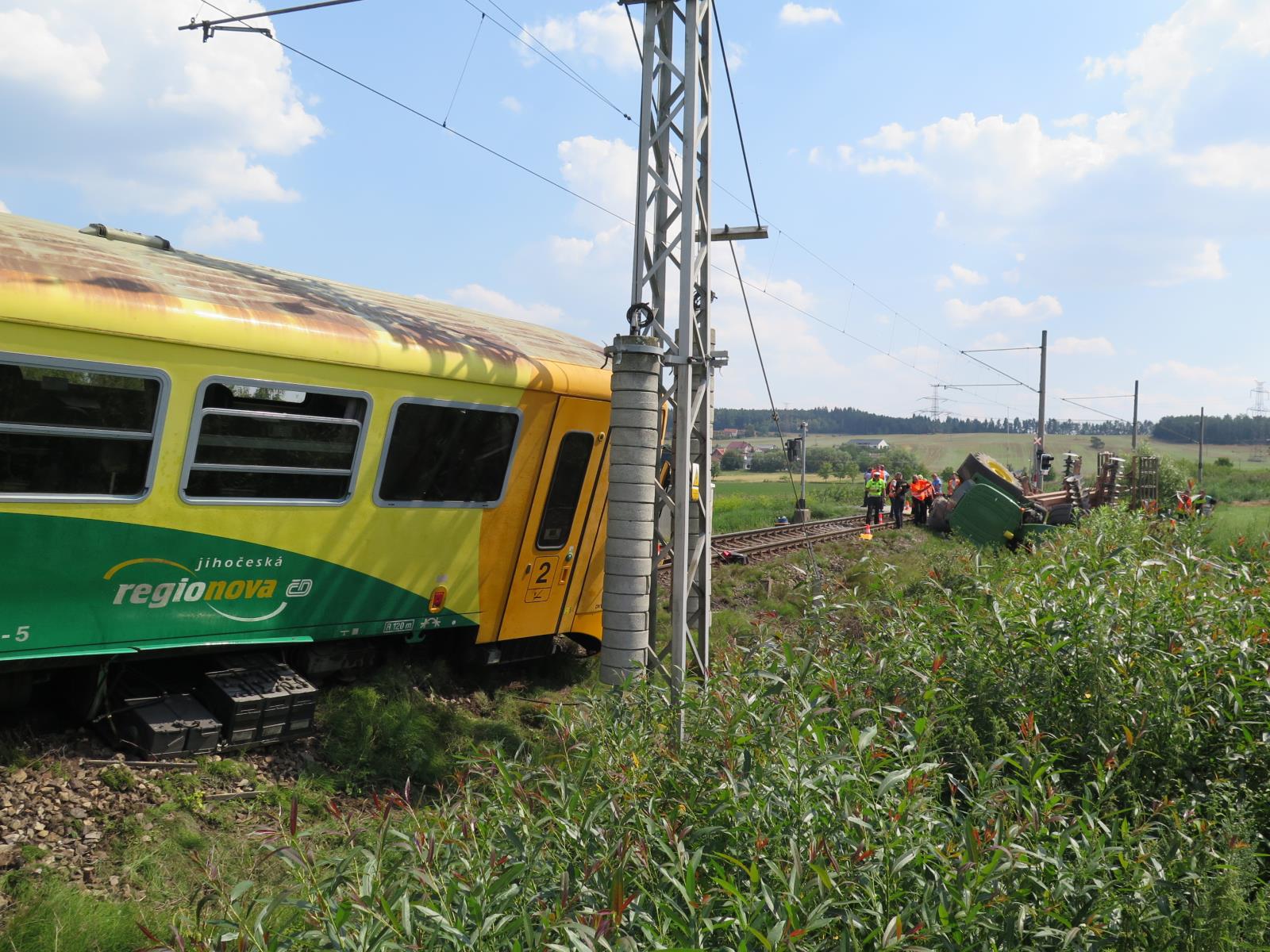 Dopravní nehoda traktor a vlak, Smrkovice - 31. 7. 2018 (8).JPG