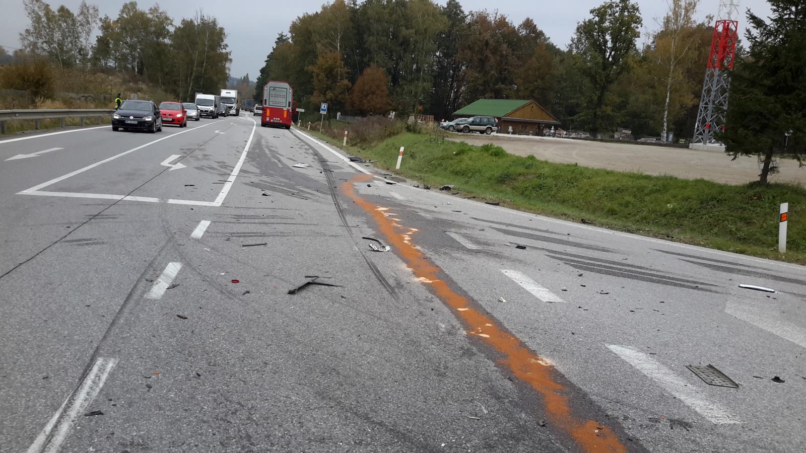 Dopravní nehoda 2 OA, Kaplice - 8. 10. 2018 (3).jpg