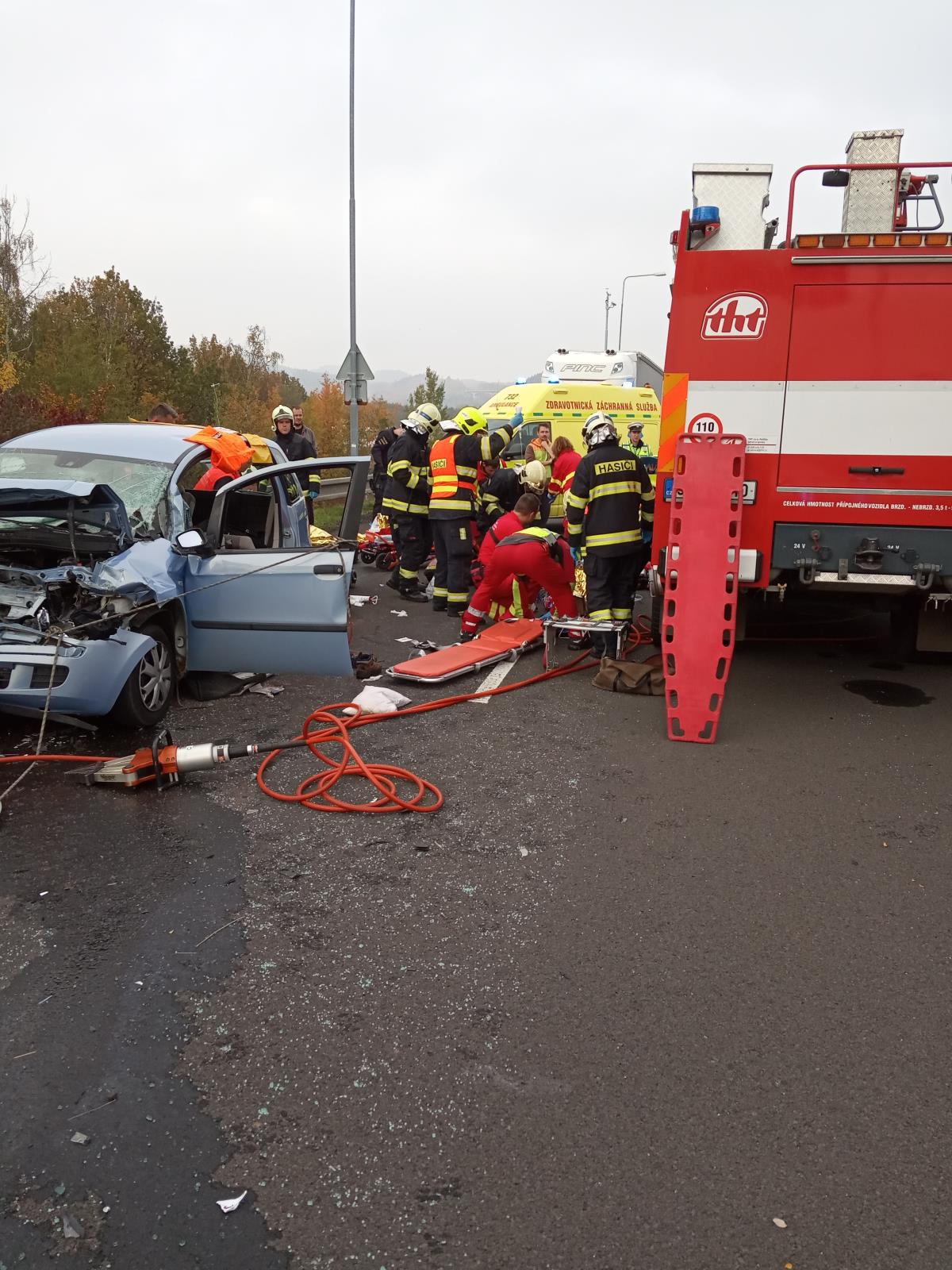 Dopravní nehoda Chomutov Nové Spořice.jpg
