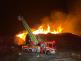 021-Požár hromady uskladněného dřeva v bývalém areálu Poldi Kladno