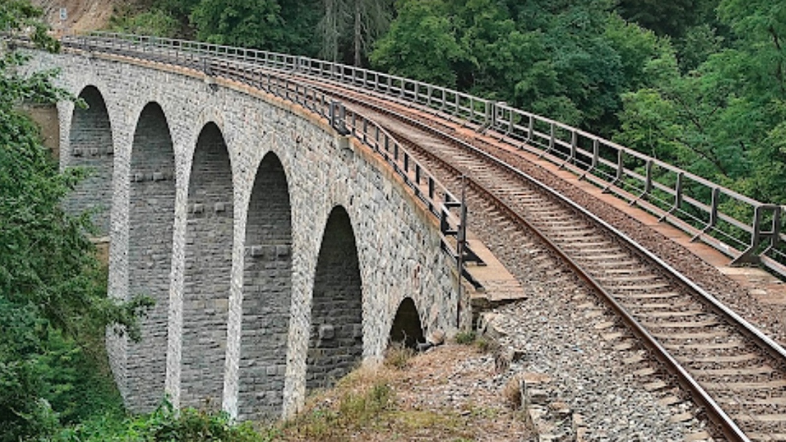 012-Záchrana osoby viadukt Žampach (1).jpg