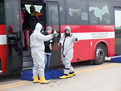 Dekontaminace cestujících