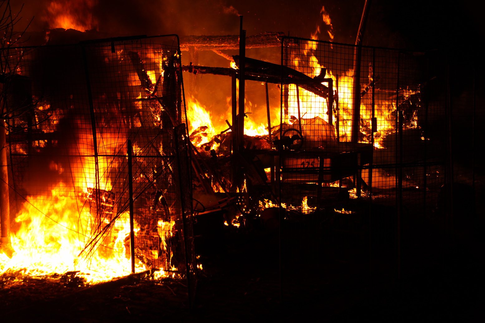Ilustrační foto požár kůlny.jpg