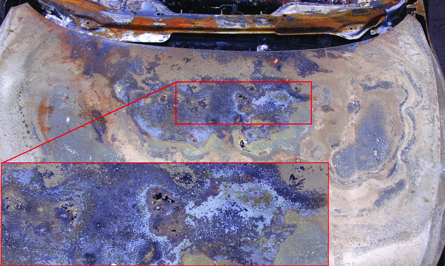 Obr. 5 Detailní pohled na oblast prvotní tepelně degradované plochy