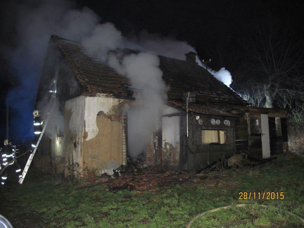 27.11.2015 požár stodoly Ždírec.JPG