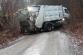 180124-Nehoda popelářského vozu na zledovatělé silnici u chatové oblasti poblíž obce Sýkořice na Rakovnicku