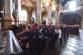 Významní hosté letního koncertu sedící v předních řadách kostela sv. Mikuláše na Malostranském náměstí v Praze (5)