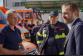 Čeští hasiči vyrazili na pomoc Řecku zasaženému ničivými požáry_ministr zahraničních věcí, Jakub Kulhánek v hovoru s hasiči.jpg