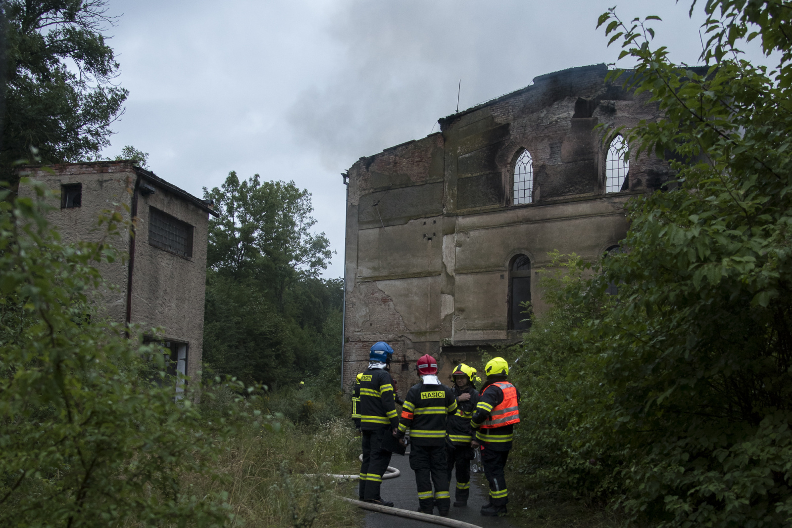 017-Požár starého parního mlýna v Tuchoměřicích.JPG