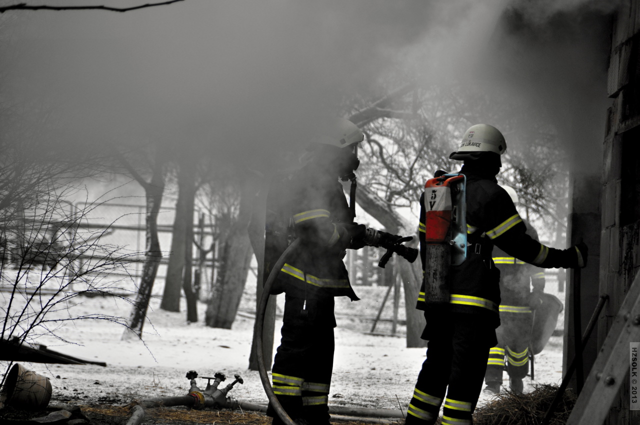 17 11-2-2013 Požár 2 RD - Líšnice - Šumpersko (24).JPG