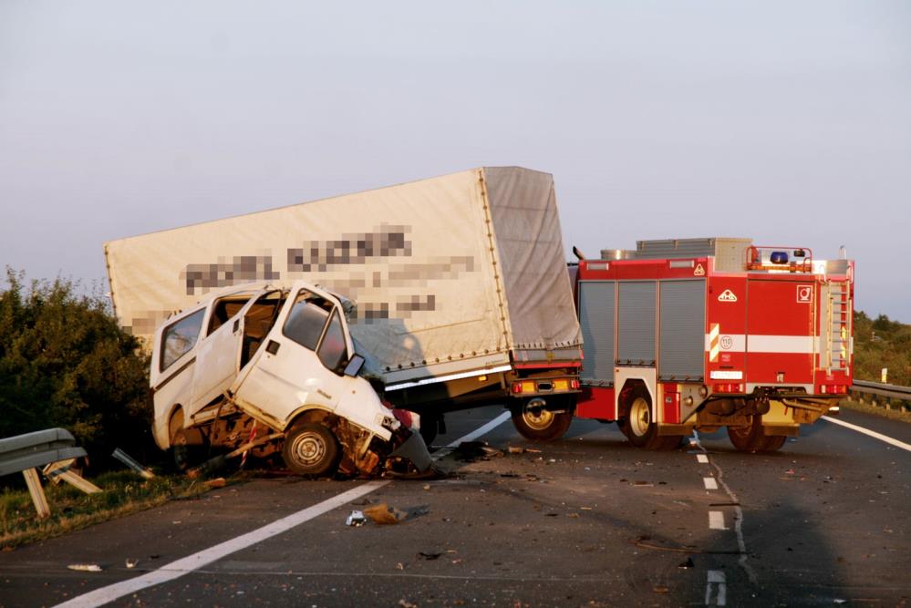 Dopravní nehoda Louny (4).jpg