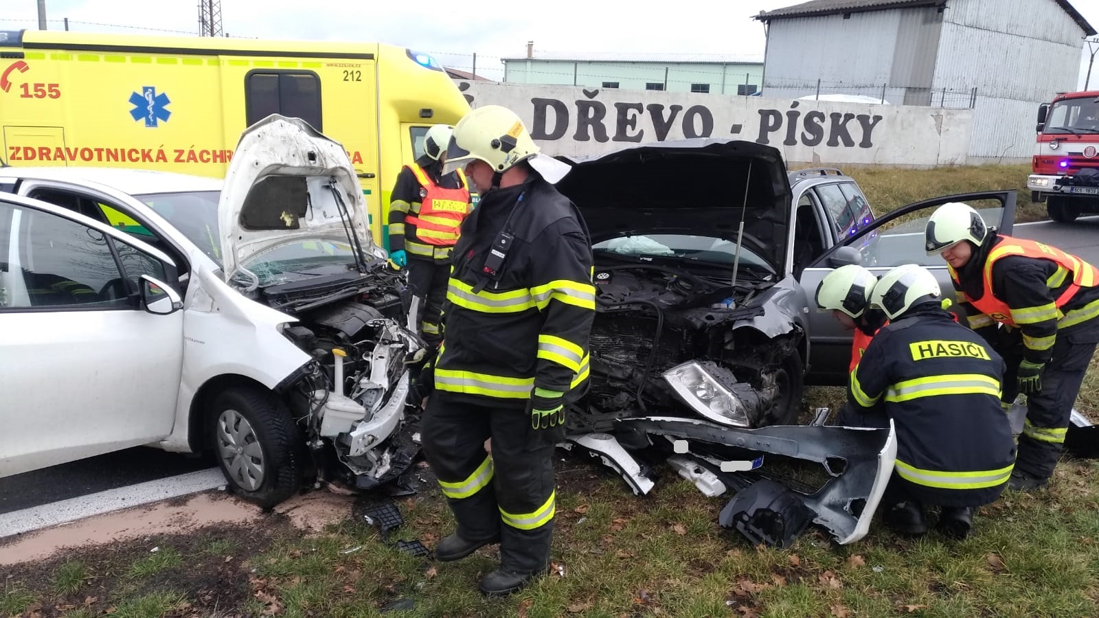 Dopravní nehoda 2 OA, Bežerovice -  31. 12. 2018 (1).jpg
