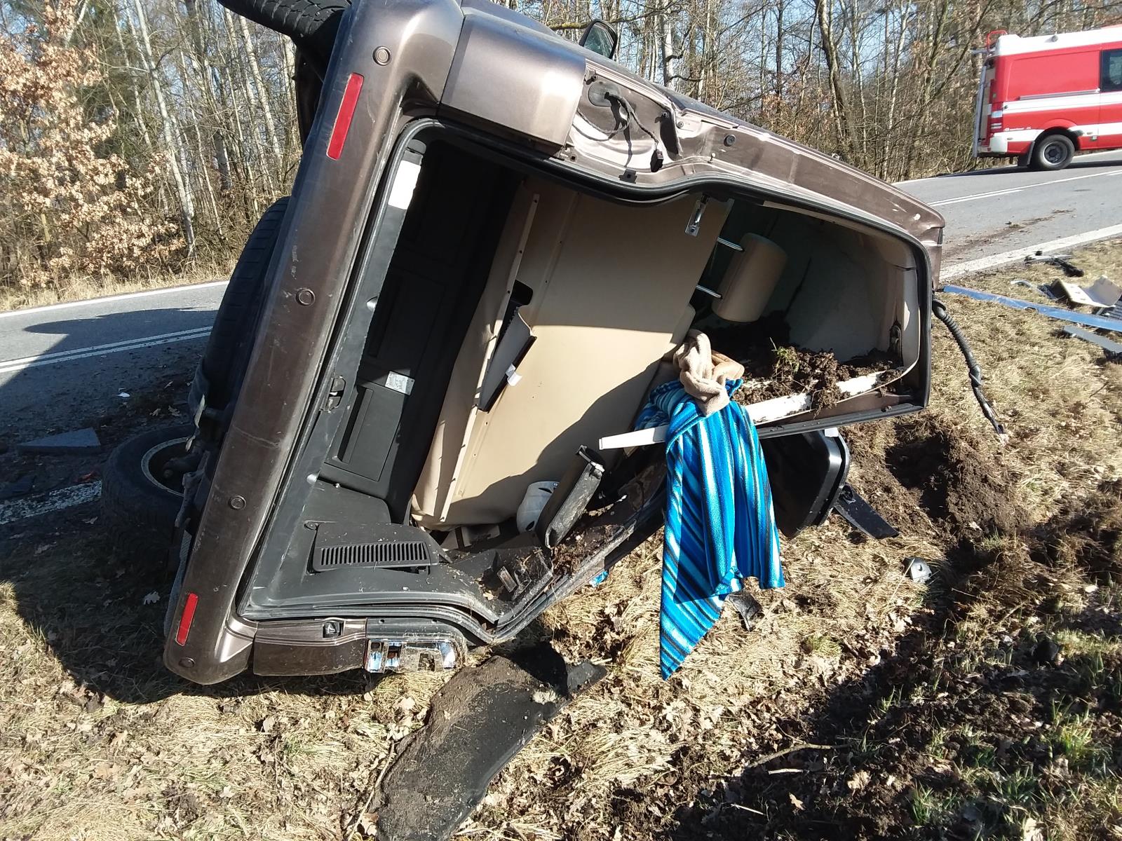 Dopravní nehoda dodávky, Plástovice - 19. 2. 2019 (5).jpg