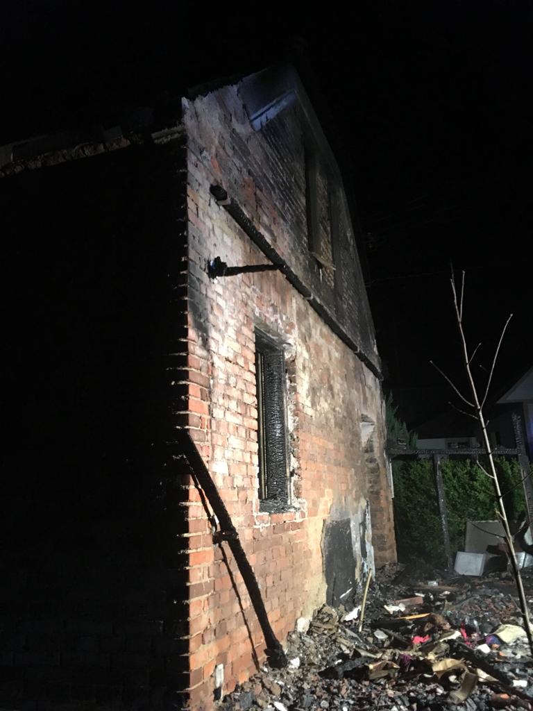 Požár verandy, Stráž nad Nežárkou - 14. 4. 2019 (3).jpg