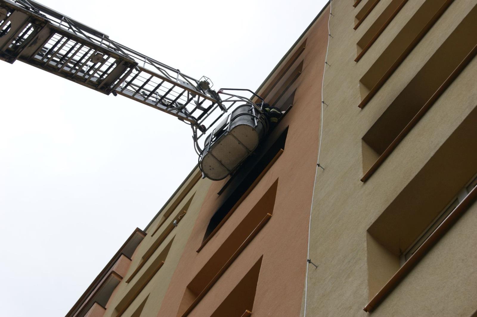 Požár bytu Ústí nad Labem (4).jpg