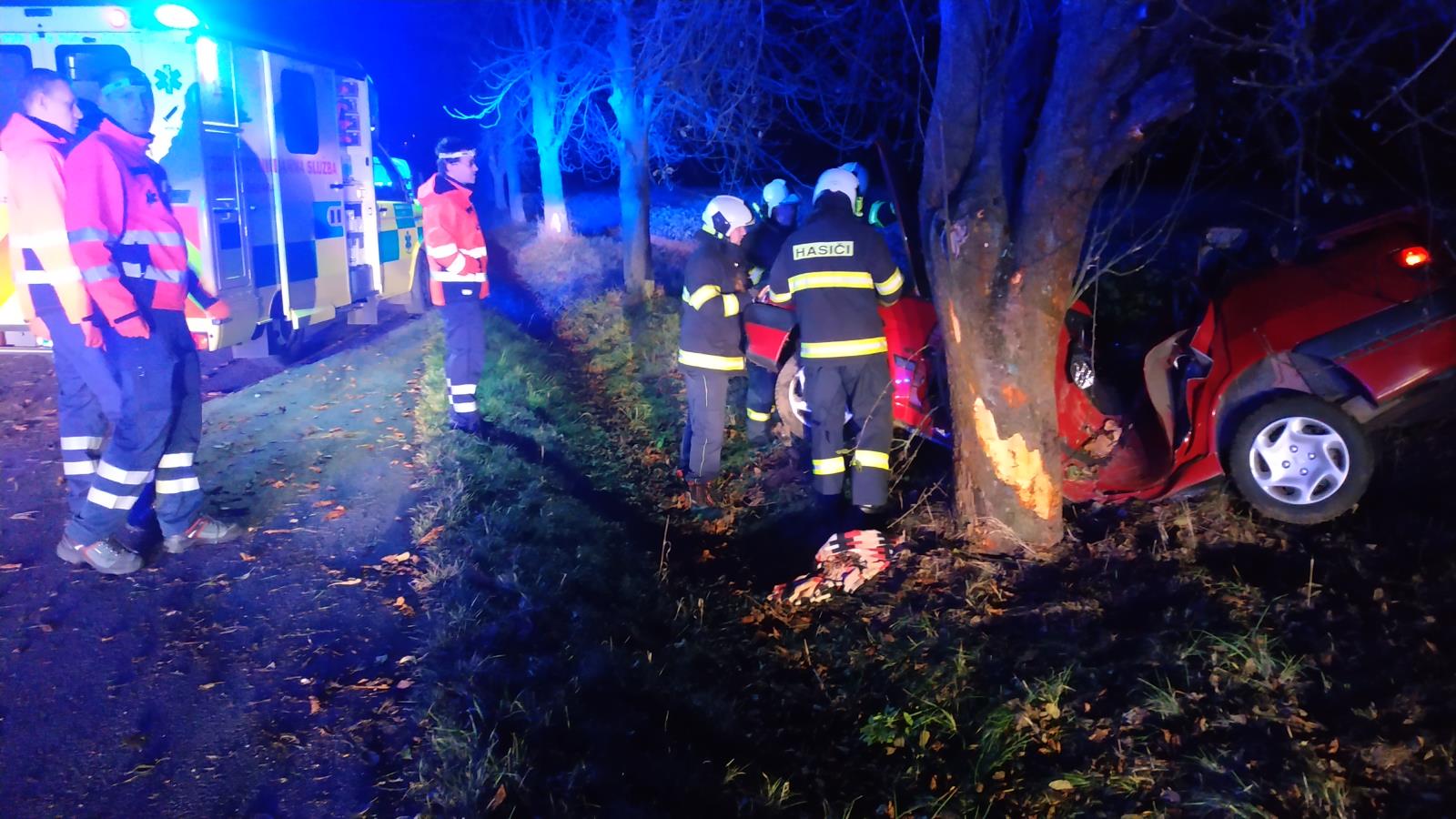 Dopravní nehoda OA, Olešná - 7. 11. 2019 (2).jpg