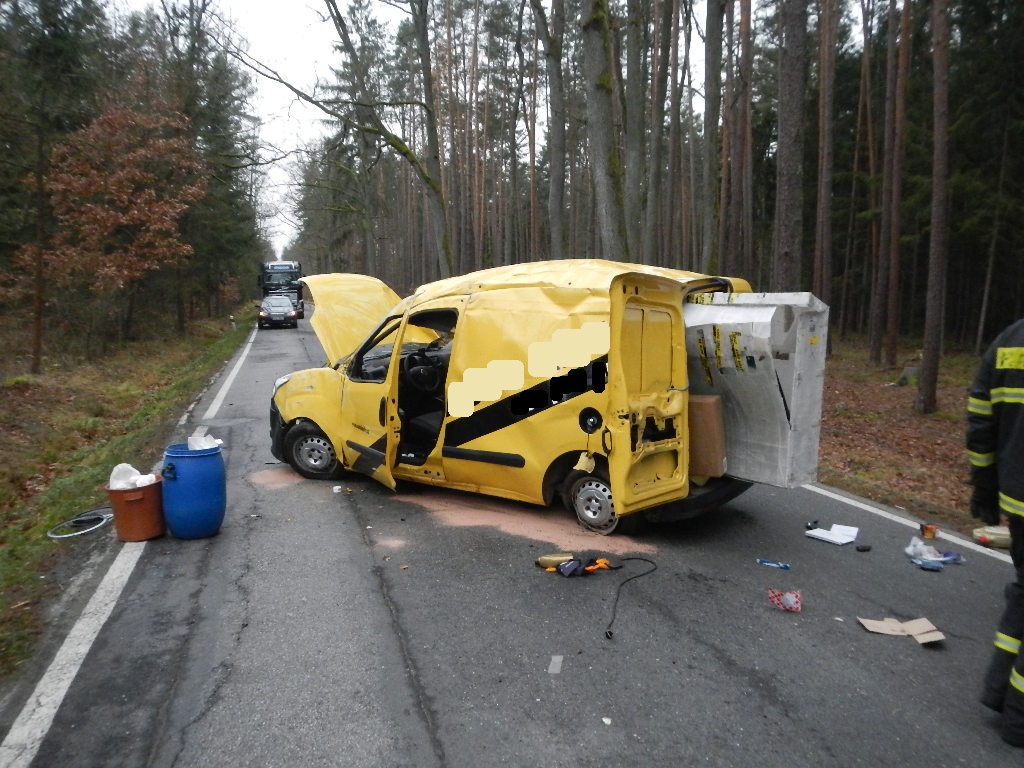 Dopravní nehoda OA, Vranín - 26. 11. 2019 (1).JPG