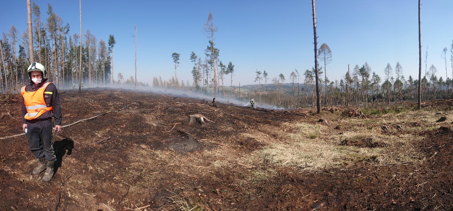 Požár lesa, Cizkrajov -  6. 4. 2020 (2).JPG