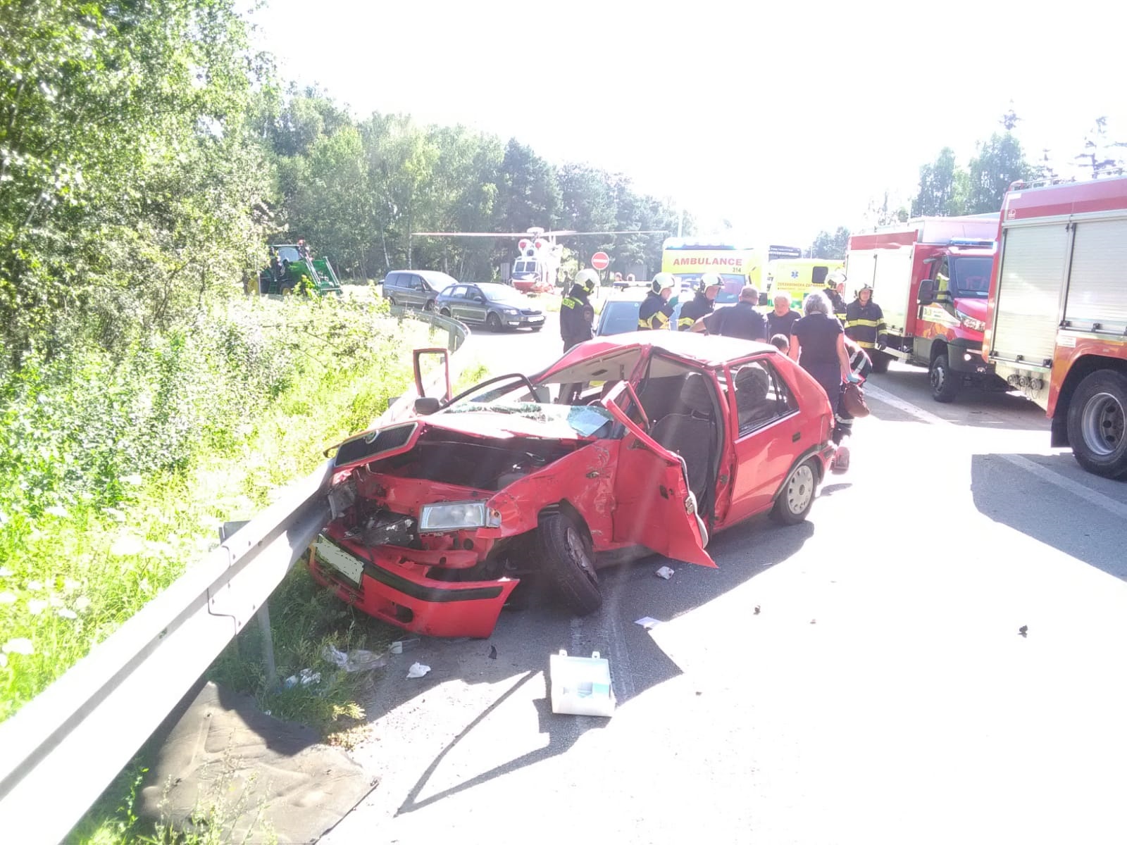 Dopravní nehoda OA a NA, Jindřichův Hradec - 30. 7. 2020 (2).jpg