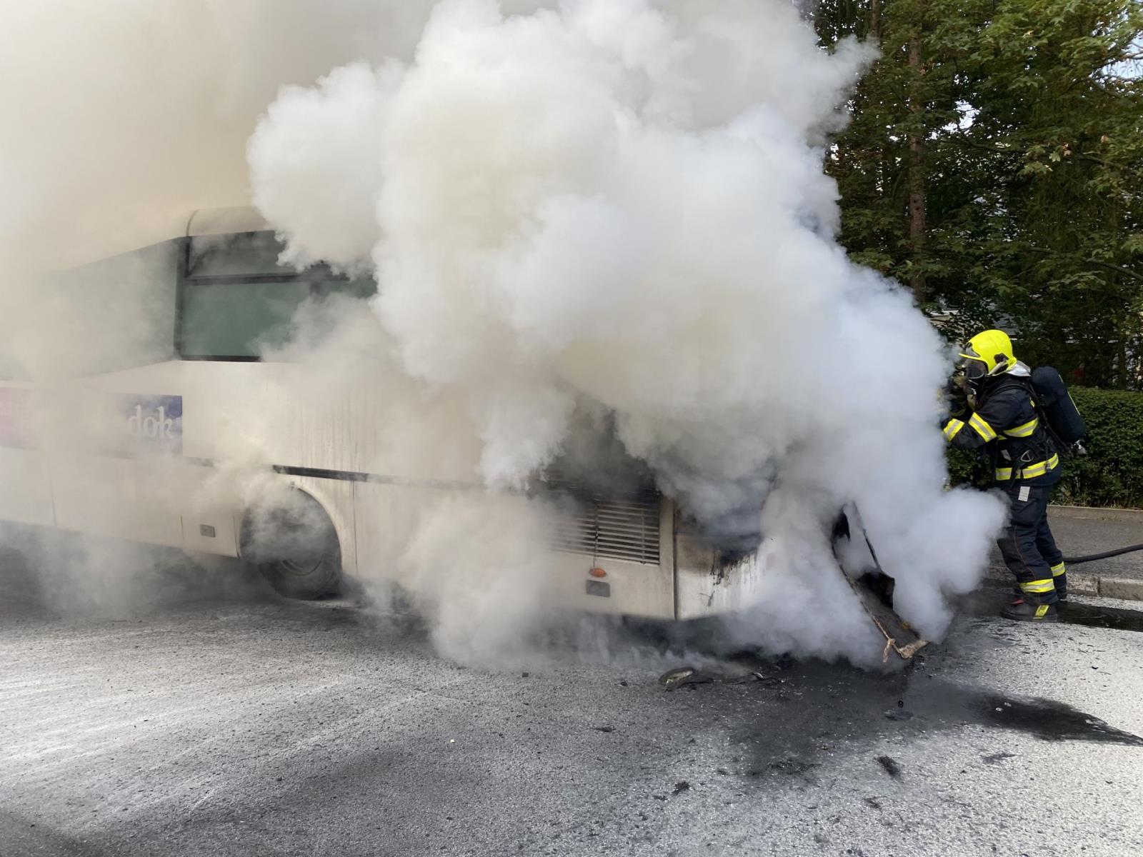 Požár autobusu Teplice.jpg