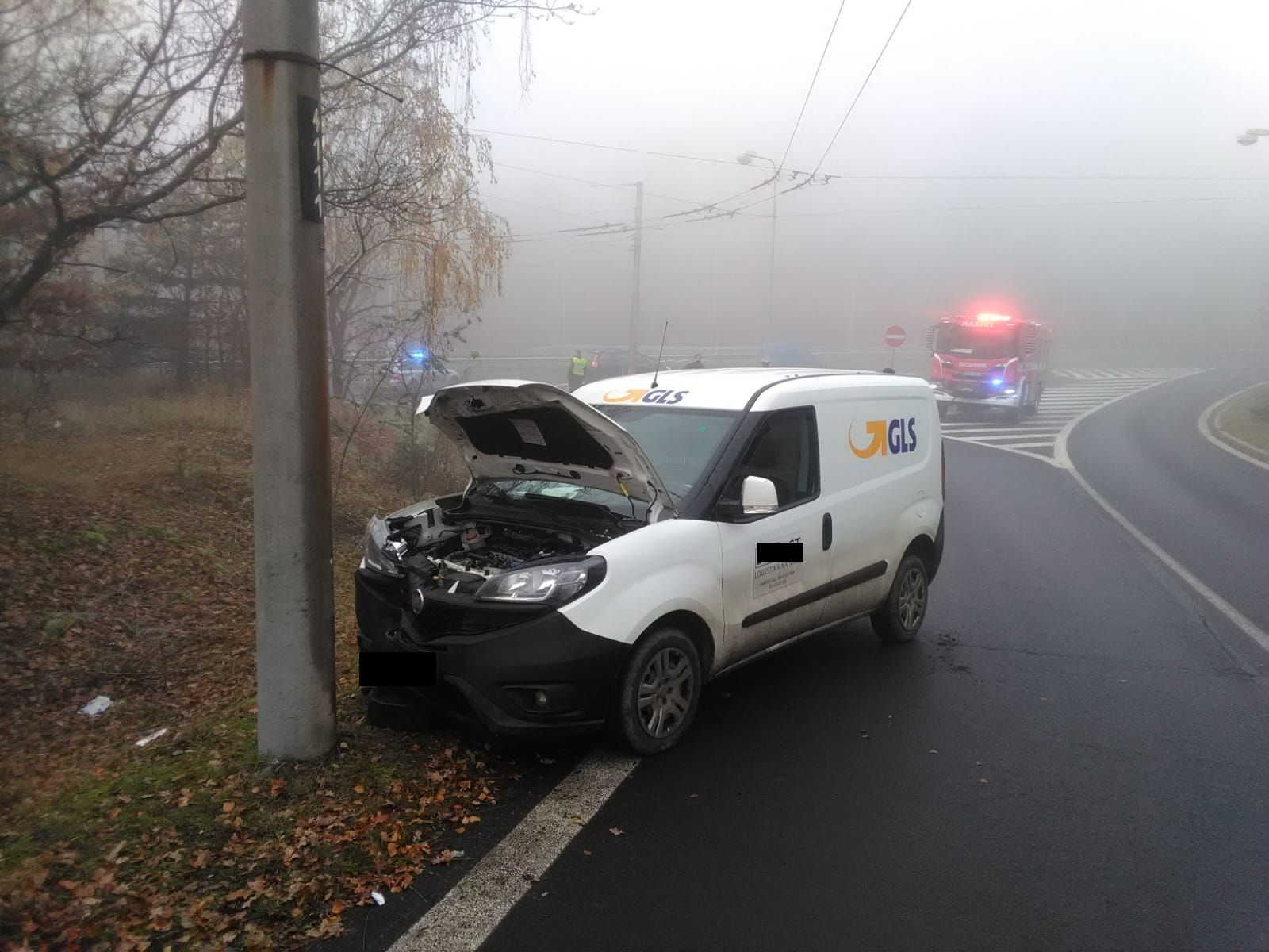 Dopravní nehoda Chomutov (1).jpg