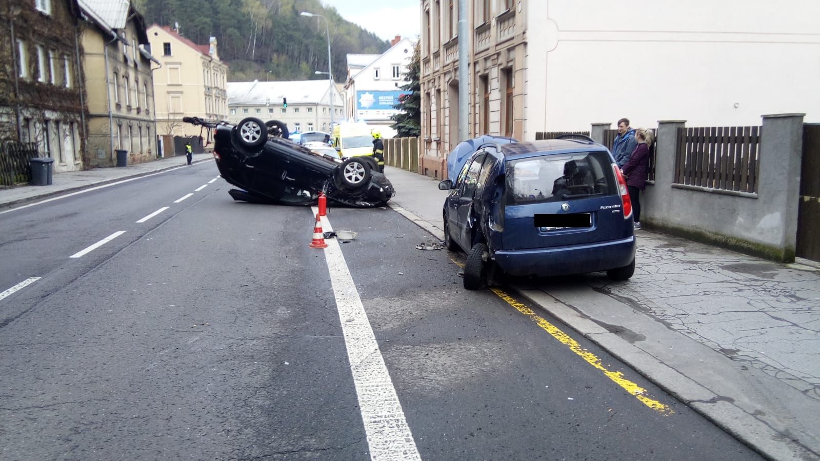 Dopravní nehoda Děčín (1).jpg
