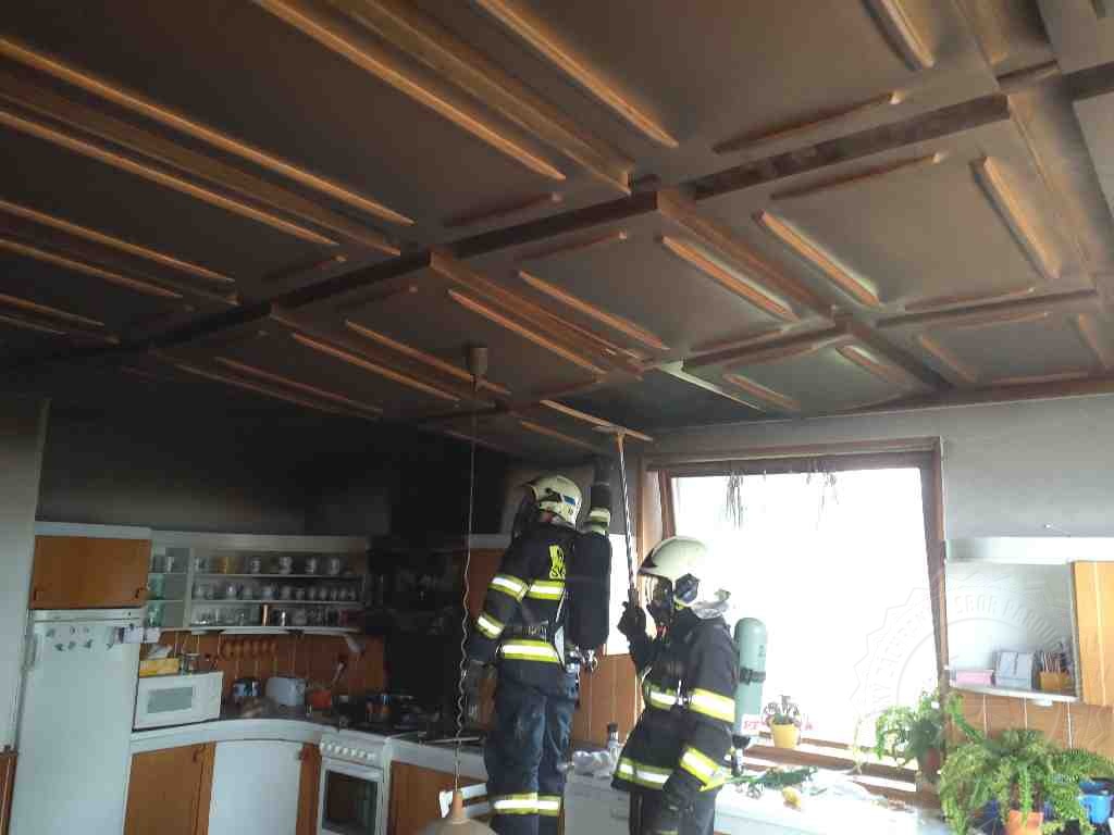 Požár v kuchyni2 14.5.2021.JPG