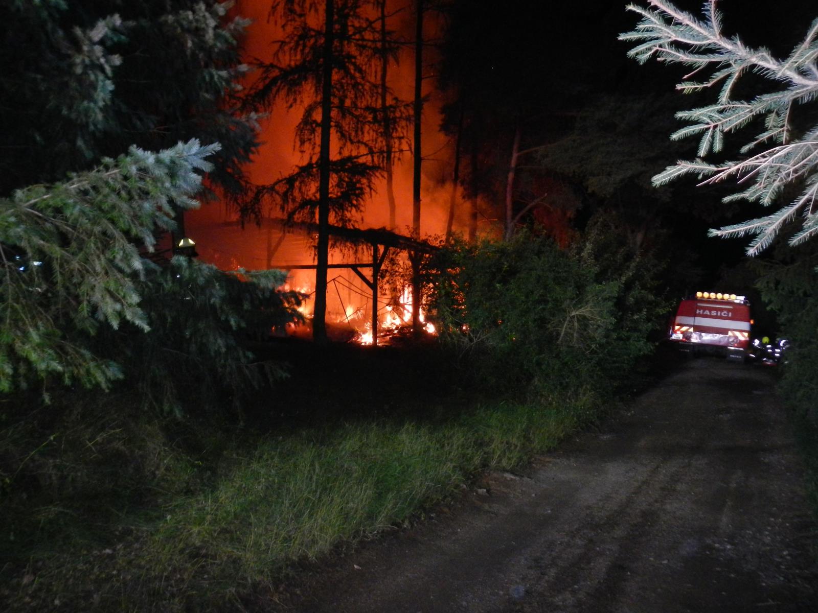 Požár karavanů, Radava - 12. 7. 2021 (1).JPG