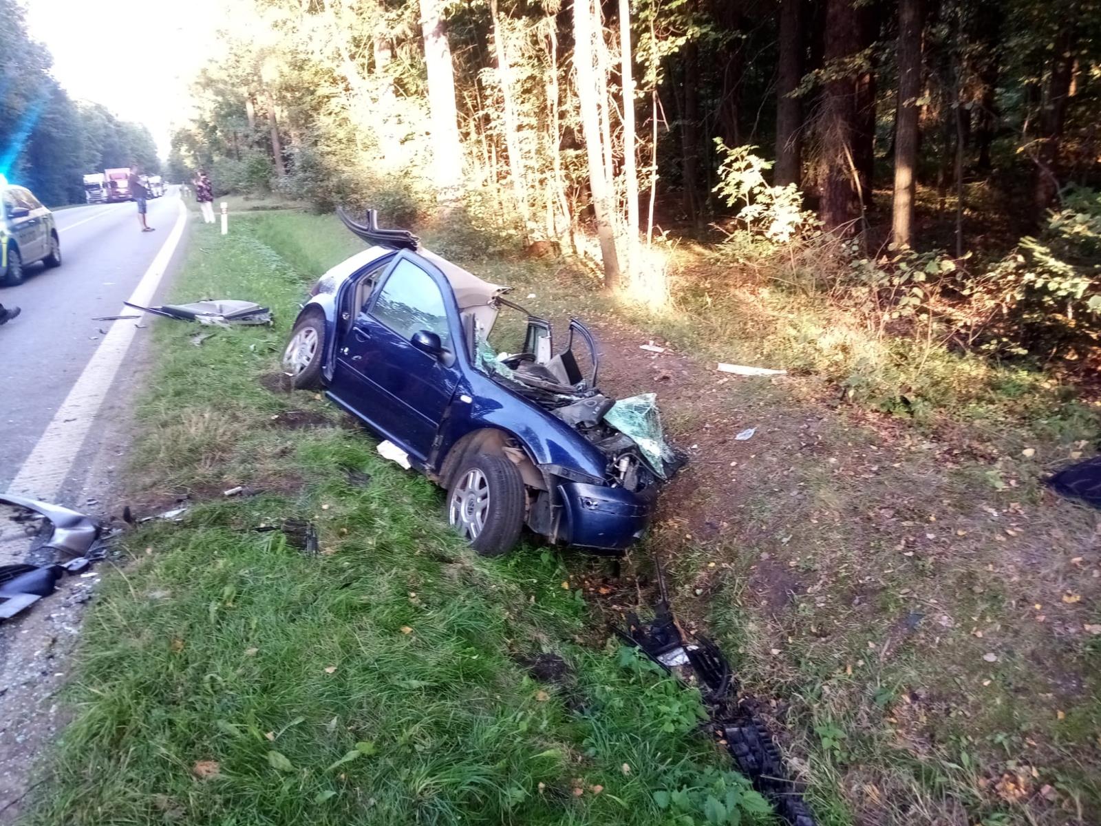Dopravní nehoda 2 OA, Lišov - 13. 9. 2021 (1).jpg