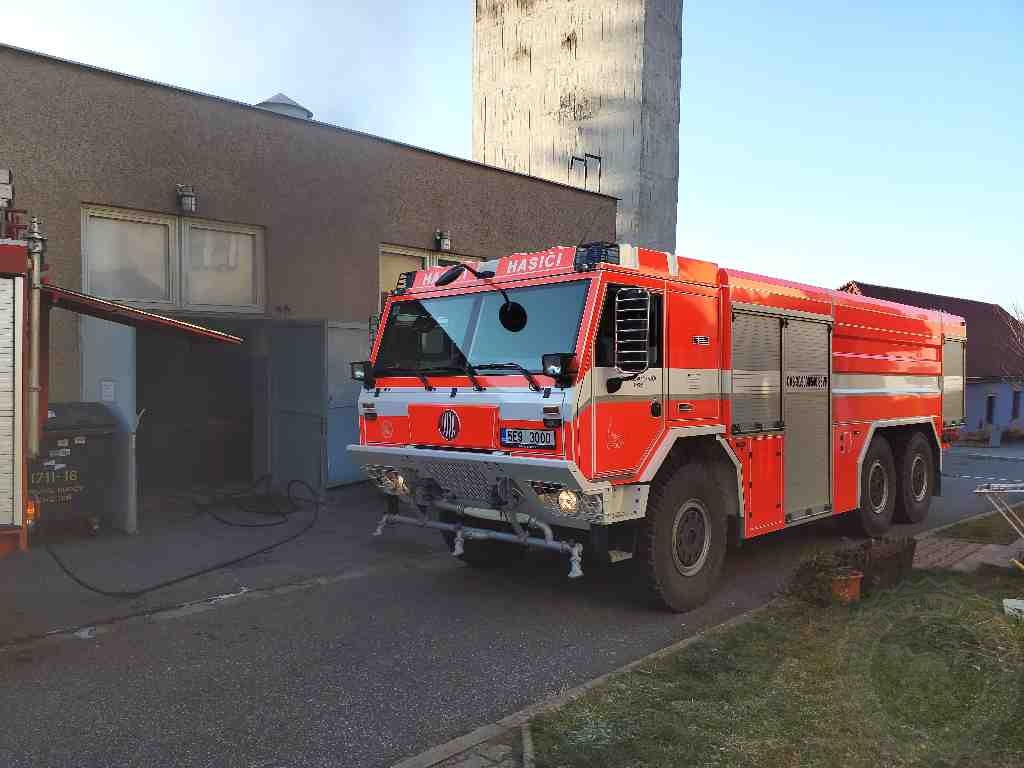 požár v depozitáři Choceň3-12-2021b.jpg