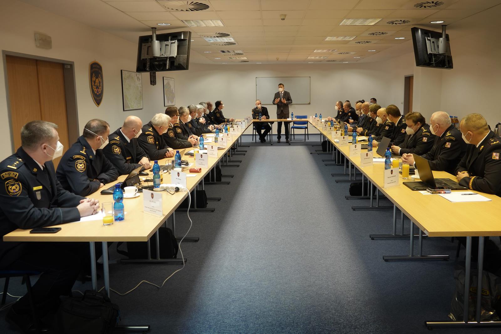 Ministr vnitra Vít Rakušan se setkal s vedením HZS ČR.JPG