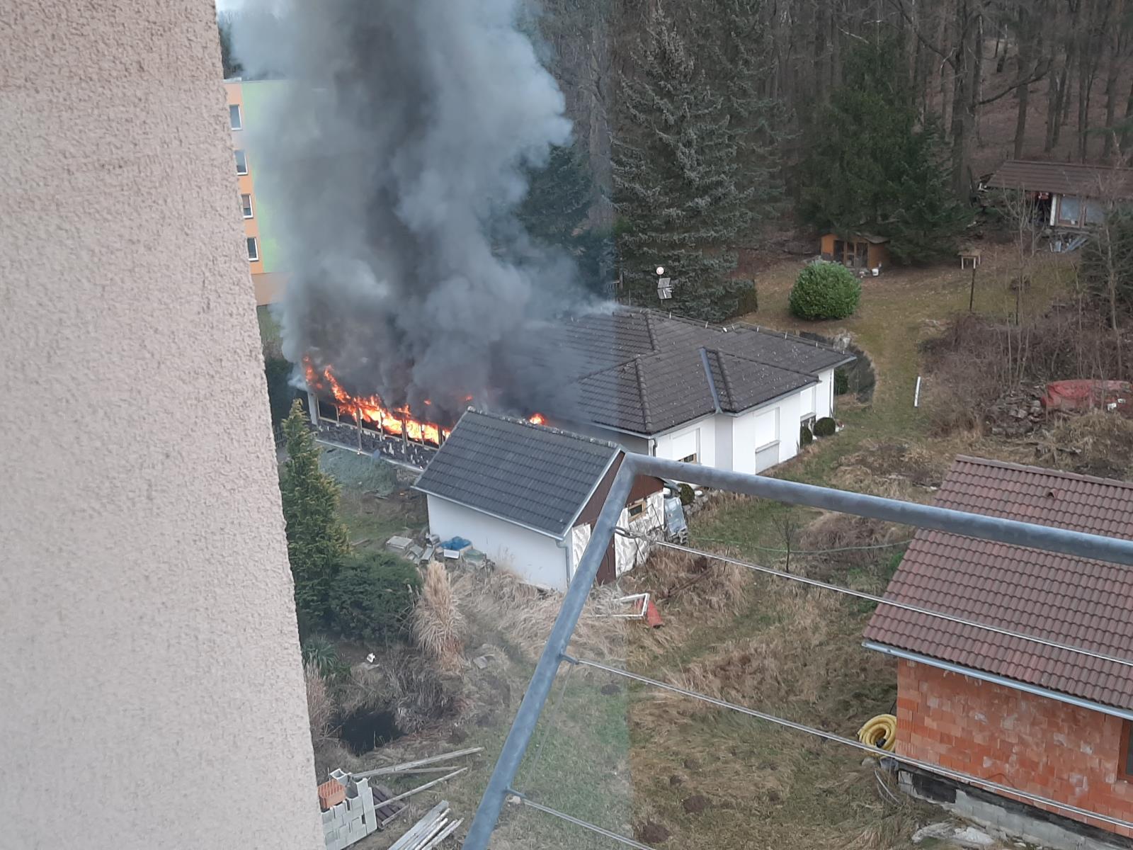 Požár rodinného domu, Zliv - 13. 1. 2022 (2).jpg
