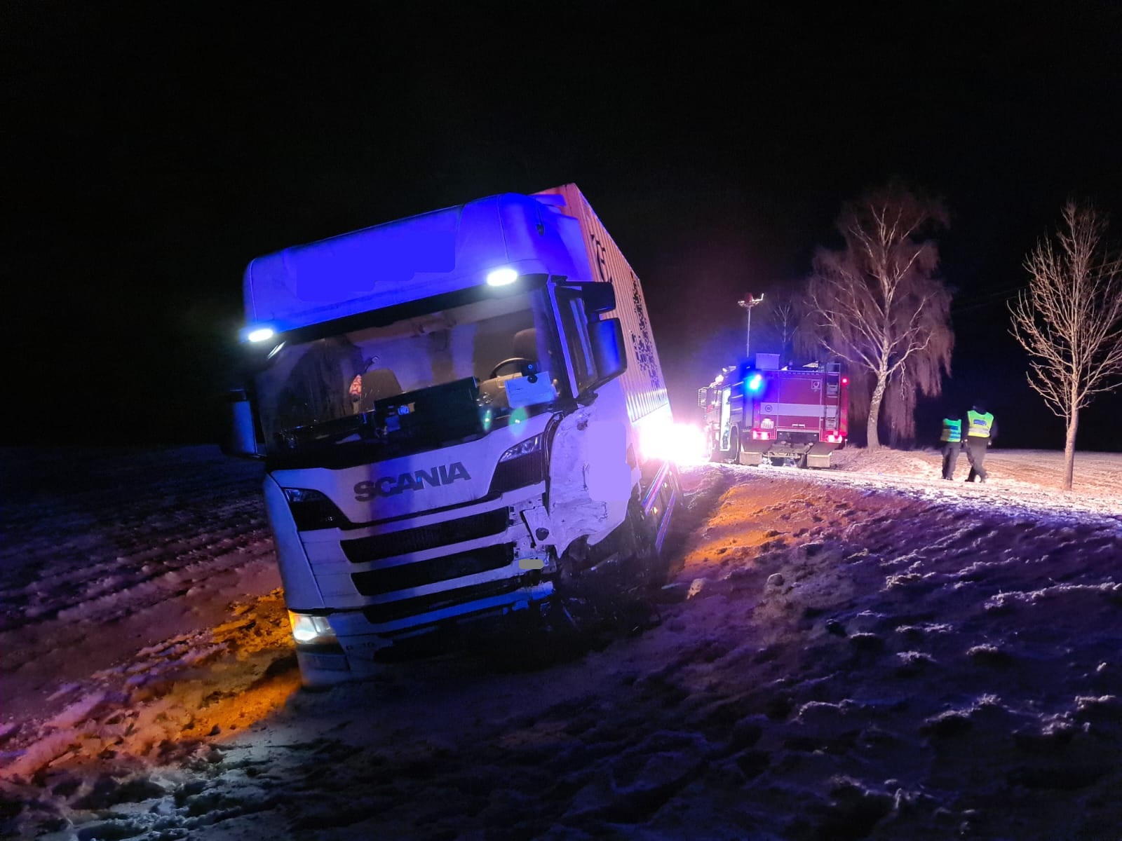 Dopravní nehoda NA a dodávky, Nová Bystřice - 21. 1. 2022 (2).jpg
