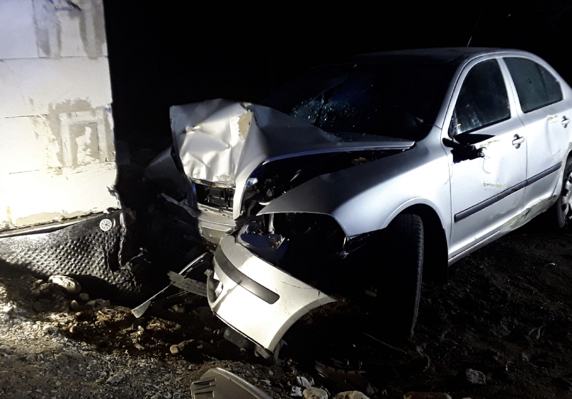 nehoda osobniho vozidla Libina