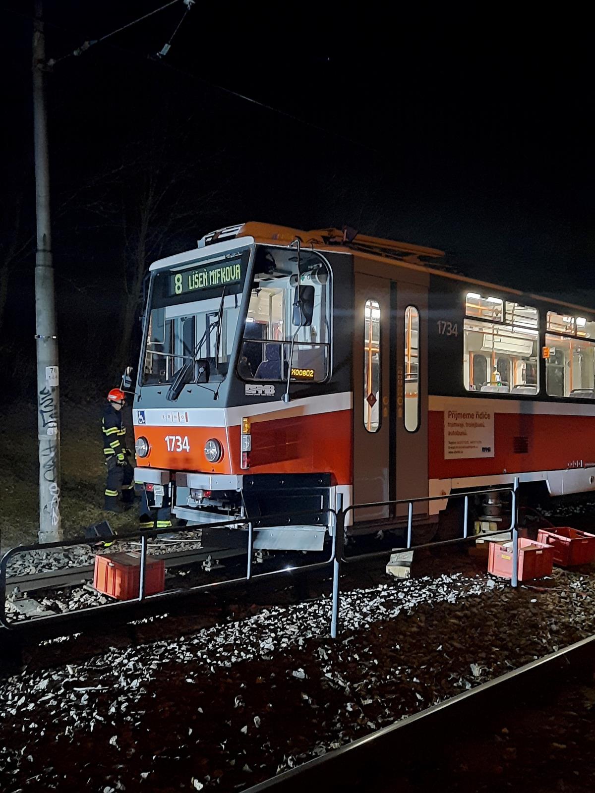 2022-02-24-DN Tramvaj x osoba Brno/DN tramvaj x osoba Brno (2).jpg