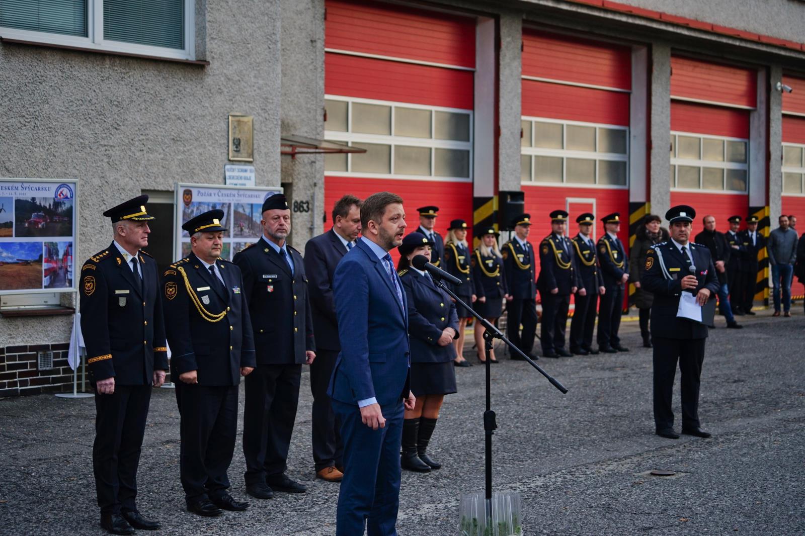 Dobrovolní hasiči Libereckého kraje převzali věcné dary za zásah v Hřensku