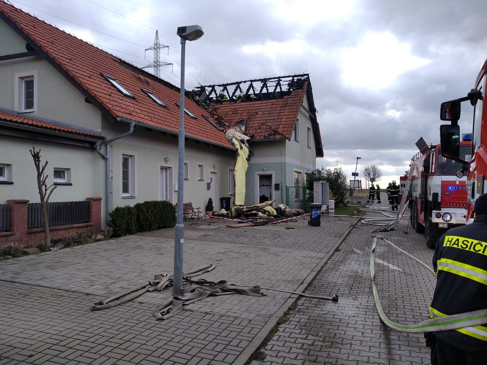 004-Požár rodinného domu v obci Kozinec.jpeg