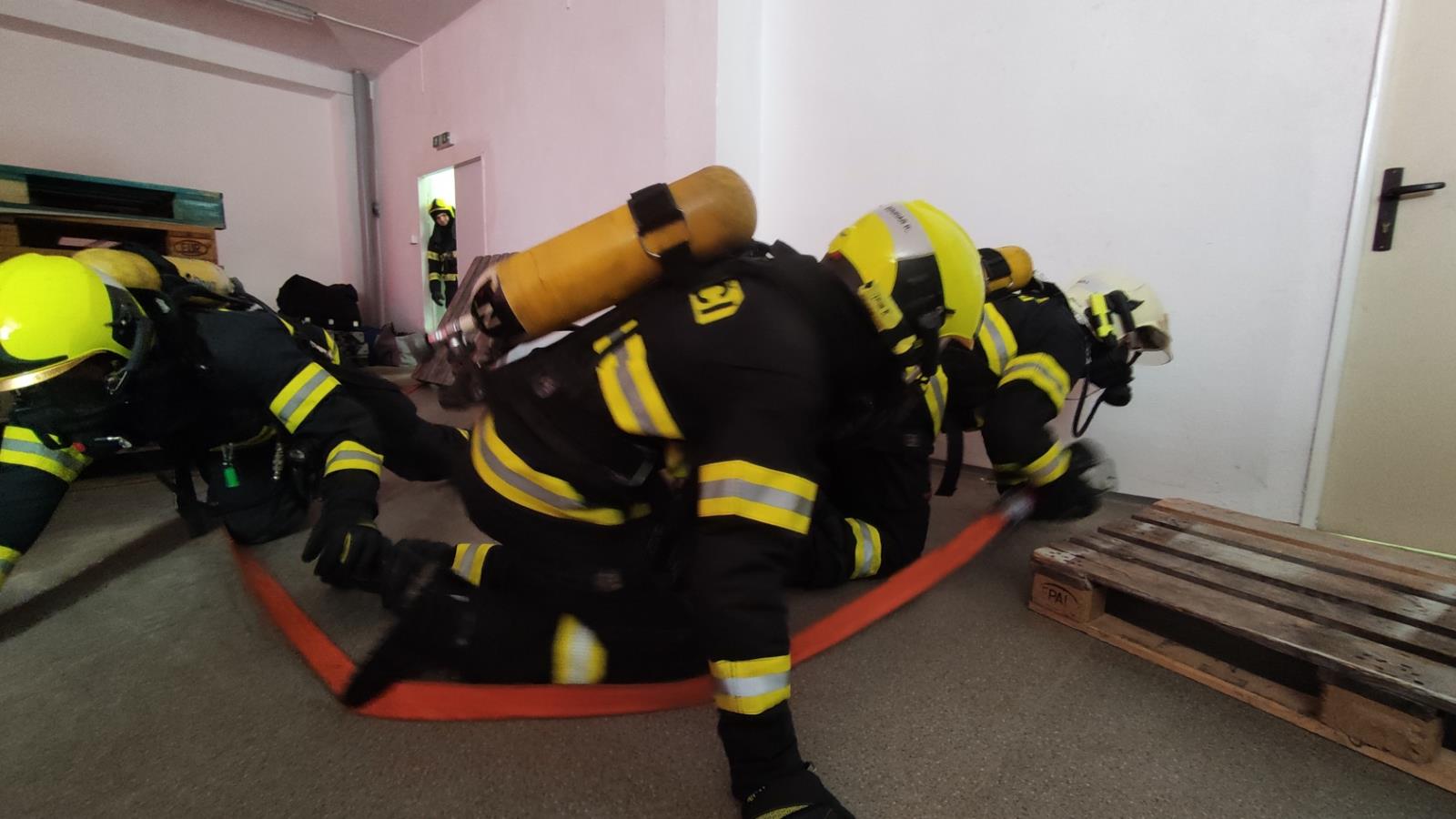 výcvik hasičů (12).jpg